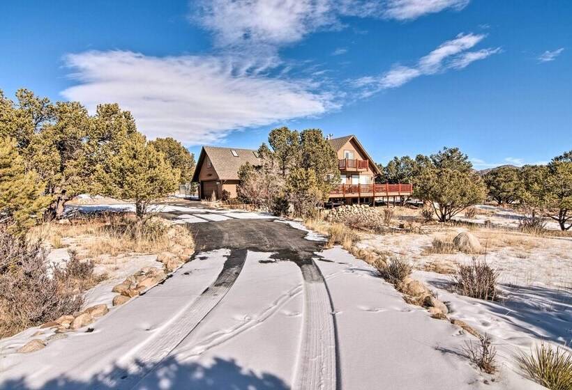 Buena Vista Oasis W/ Mtn Views, 3 Mi To Dtwn!