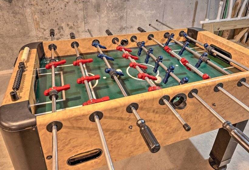 Cabin Inspired Home < 12 Mi To Sugarloaf Mtn!