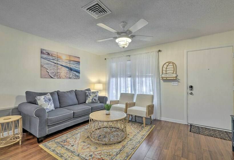 Calming Getaway: 9 Mi To Clearwater Beach!