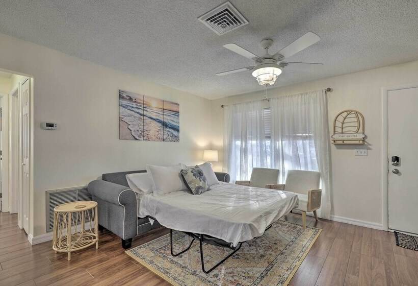 Calming Getaway: 9 Mi To Clearwater Beach!