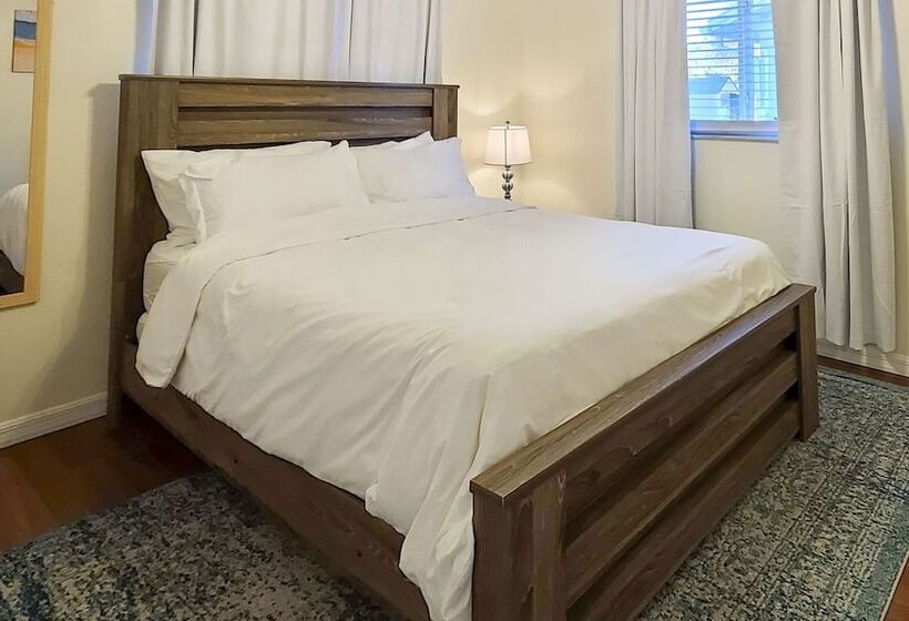 Calming Getaway: 9 Mi To Clearwater Beach!