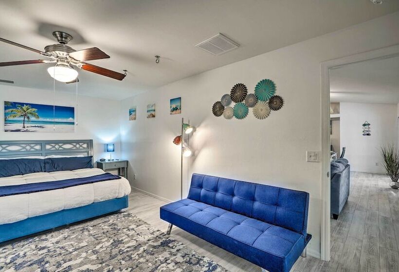 Canalfront Cape Coral Escape   Ada Friendly!