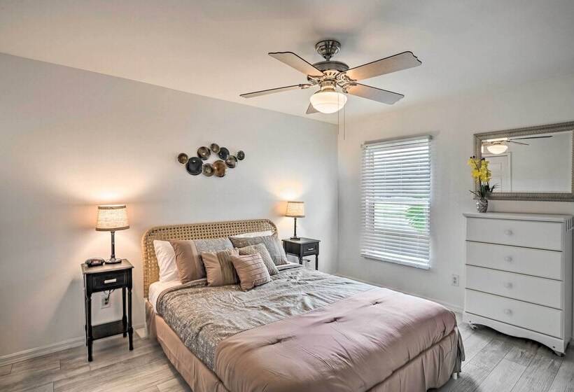 Canalfront Cape Coral Escape   Ada Friendly!