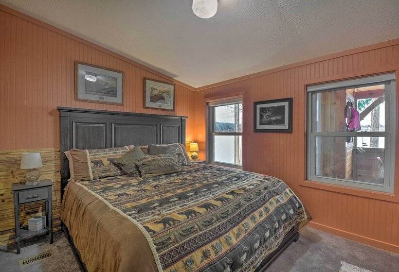 Fish, Crab & Clam: Waterfront Gem In Port Ludlow