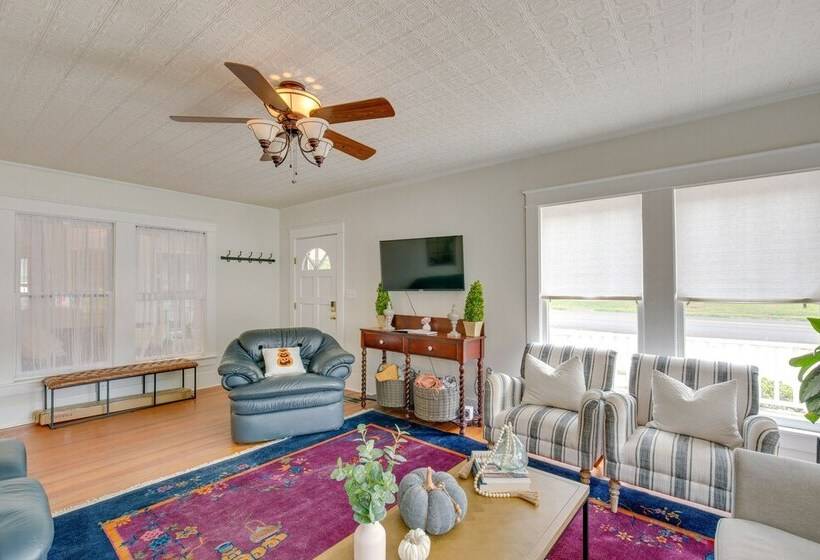 Canton Home W/ Porch < 1 Mile To First Monday!