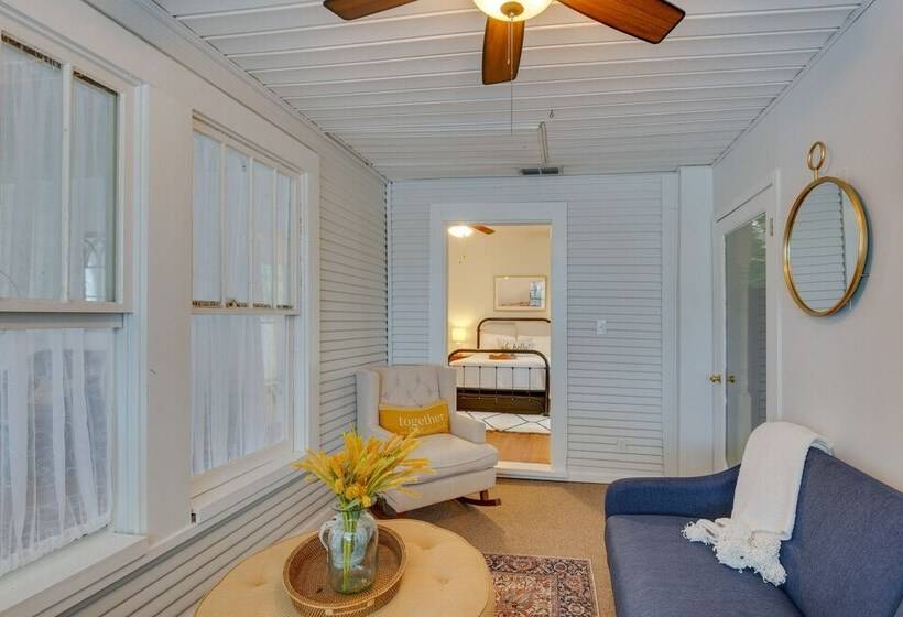 Canton Home W/ Porch < 1 Mile To First Monday!