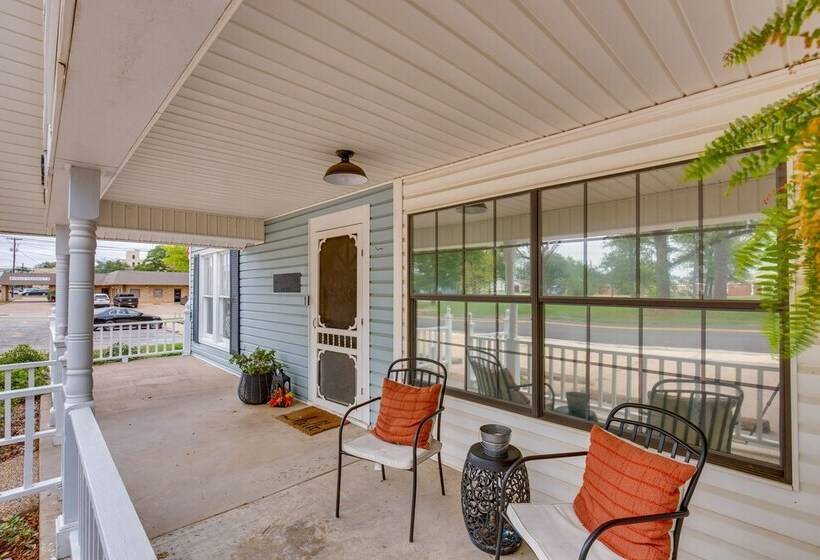 Canton Home W/ Porch < 1 Mile To First Monday!