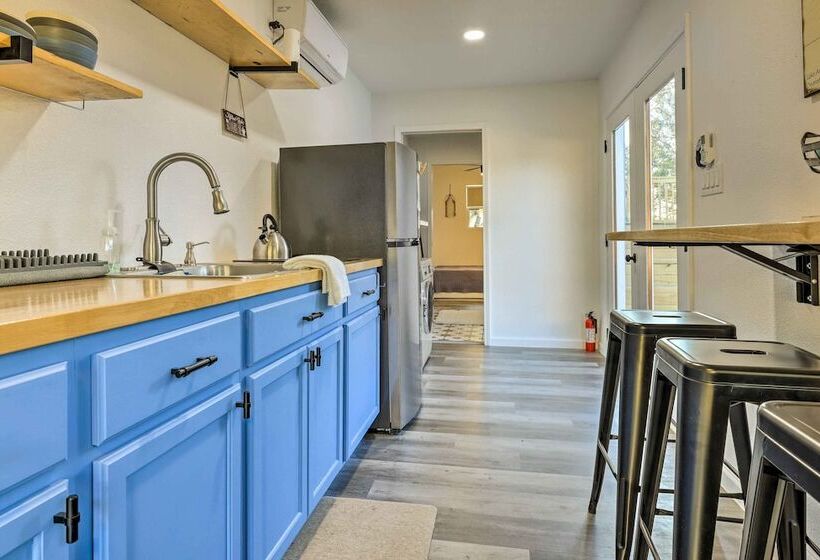 Canyon Lake Retreat W/ Pool ~ 2 Mi To Lake