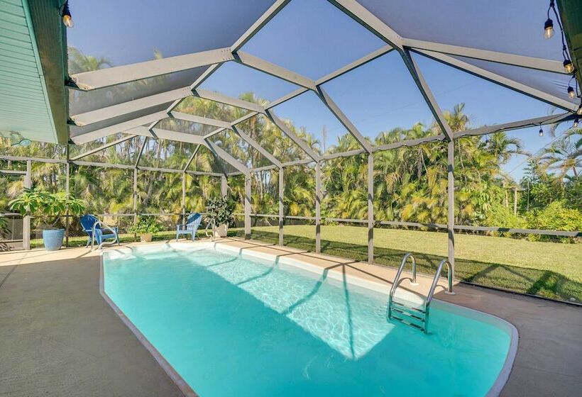 Cape Coral Escape: Near Dtwn W/ Private Pool!