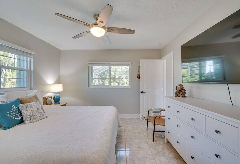 Cape Coral Escape: Near Dtwn W/ Private Pool!