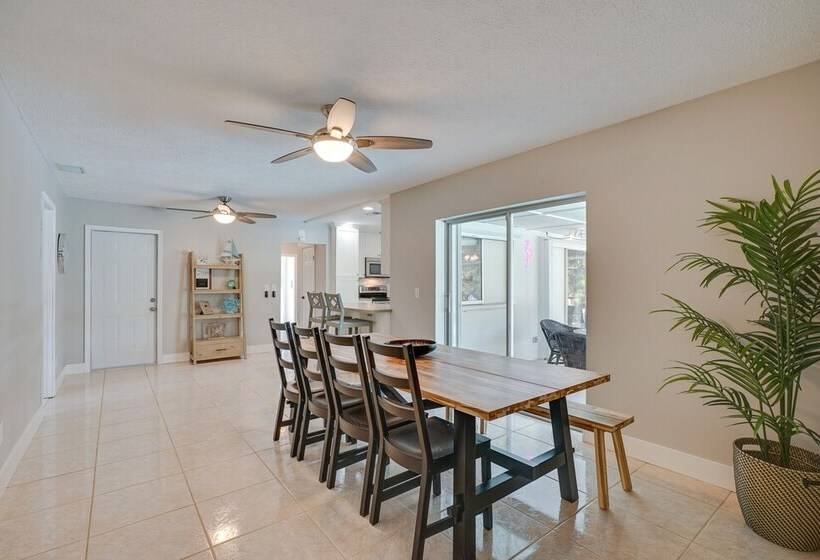 Cape Coral Escape: Near Dtwn W/ Private Pool!