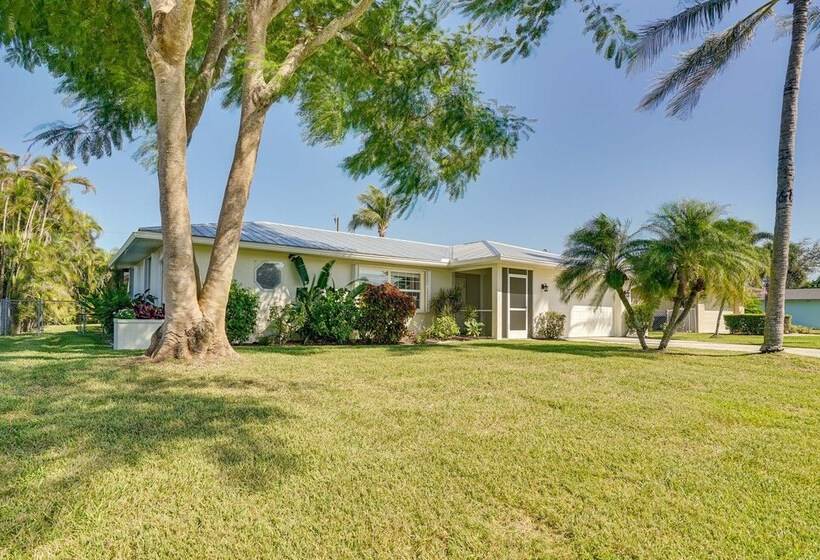Cape Coral Escape: Near Dtwn W/ Private Pool!