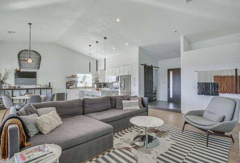 Casa Con Vista: Hot Springs Home W/ Mtn Views