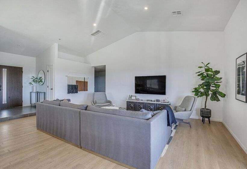 Casa Con Vista: Hot Springs Home W/ Mtn Views