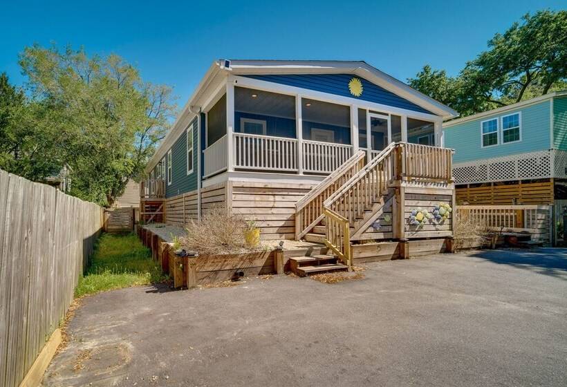 Charleston Home W/ Porch 3 Mi To Folly Beach!