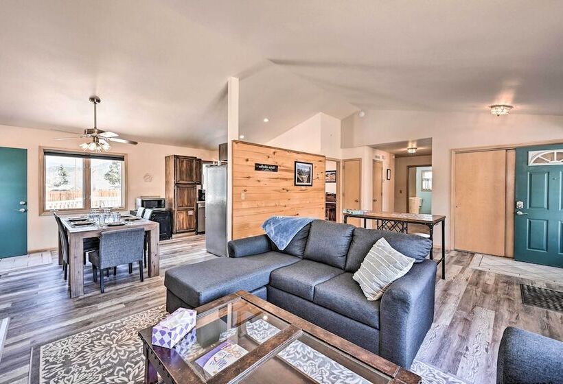 Charming Buena Vista Home W/ Hot Tub + Deck!