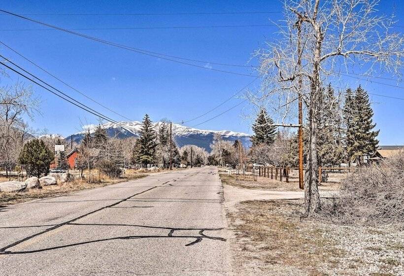 Charming Buena Vista Home W/ Hot Tub + Deck!