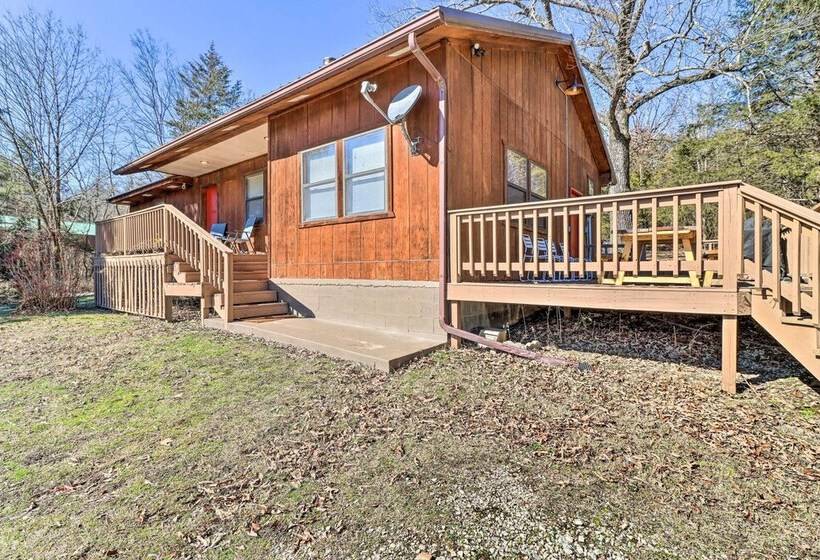 Walk To White River: Home W/ Deck In Flippin!