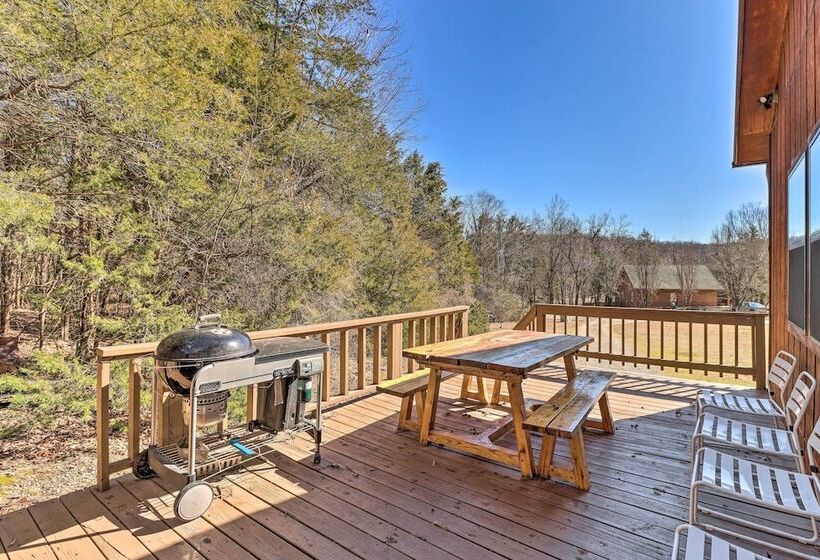Walk To White River: Home W/ Deck In Flippin!