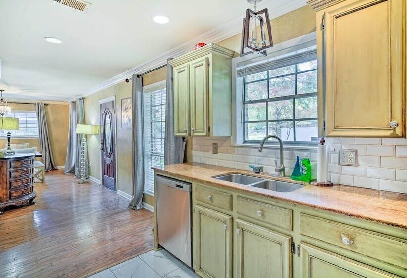 Charming Lafayette Home ~ 5 Mi To Downtown!