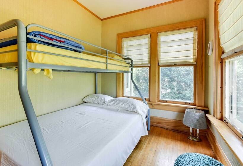 Charming Mpls Home W/ Patio Walk To Uptown!