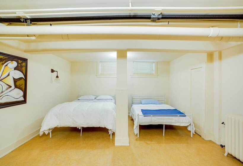 Charming Mpls Home W/ Patio Walk To Uptown!