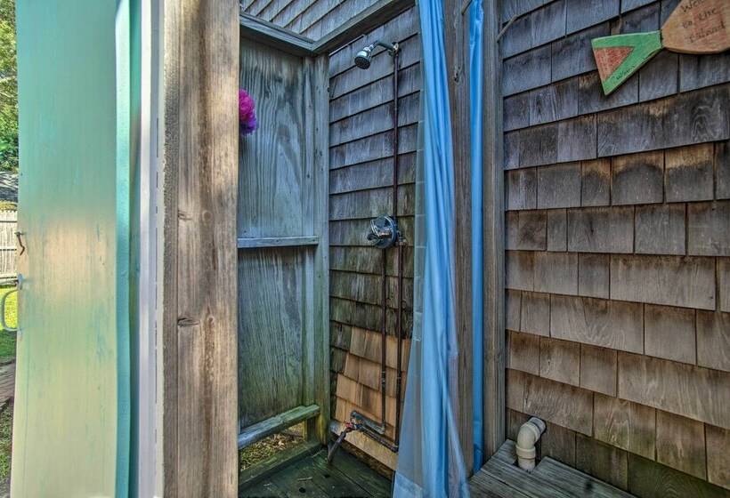 Charming Mv Cottage: Walk To Dtwn Oak Bluffs!