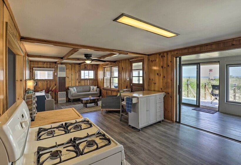 Charming Oceanfront Home On Salisbury Beach