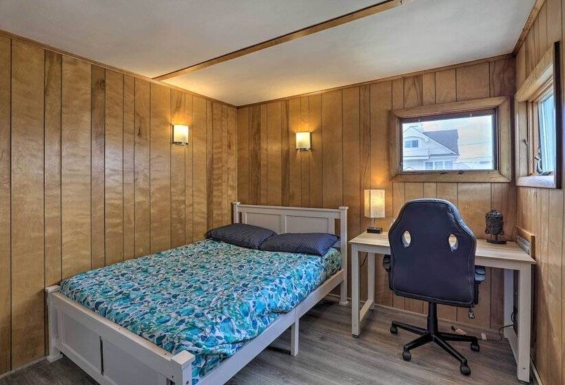 Charming Oceanfront Home On Salisbury Beach