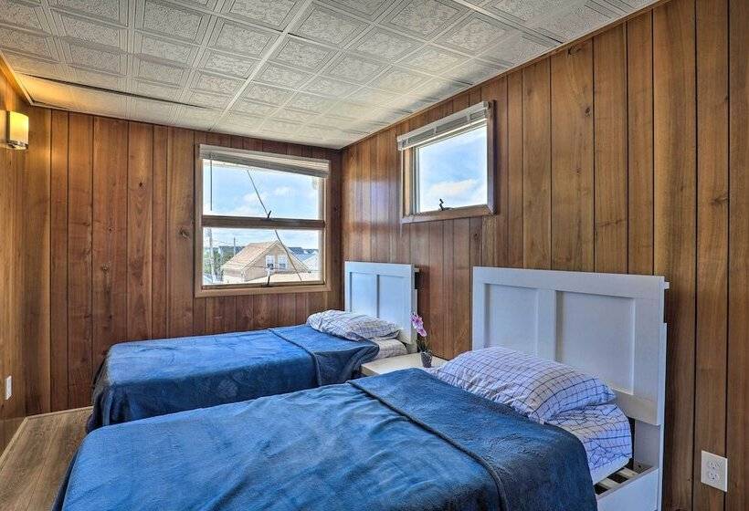 Charming Oceanfront Home On Salisbury Beach