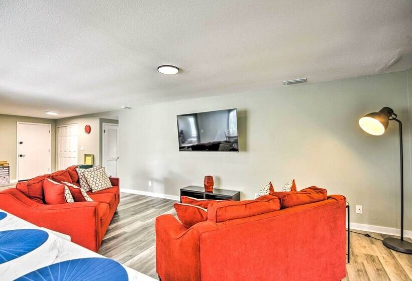 Charming Palm Coast Home W/ Screened Porch!