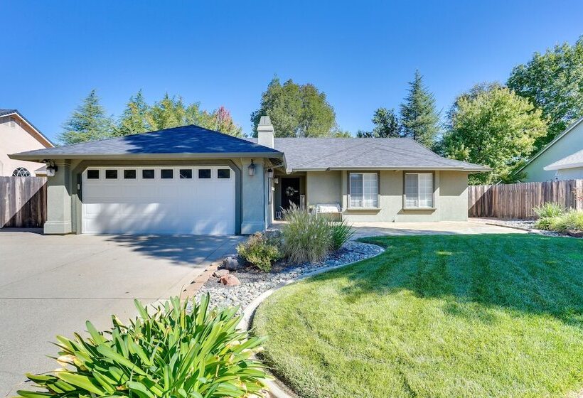 Redding Home W/ Patio Near Fishing!