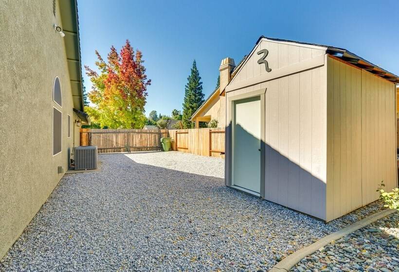 Redding Home W/ Patio Near Fishing!