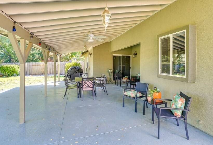 Redding Home W/ Patio Near Fishing!