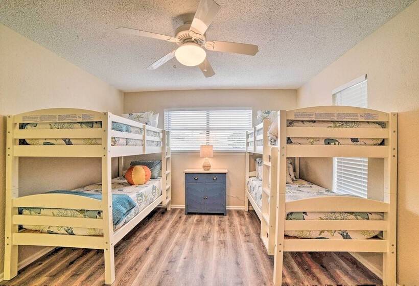 Private Dock: Charming & Spacious Rockport Abode!