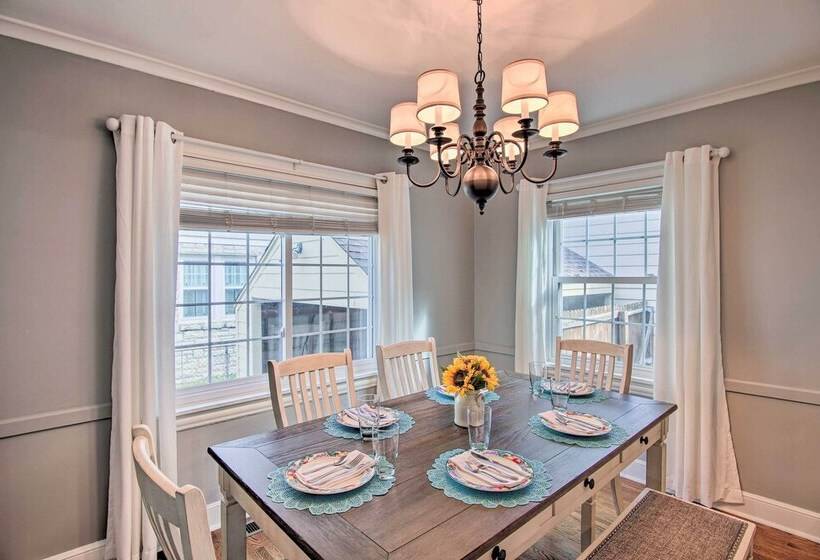 Charming Tulsa Bungalow W/ Furnished Deck!