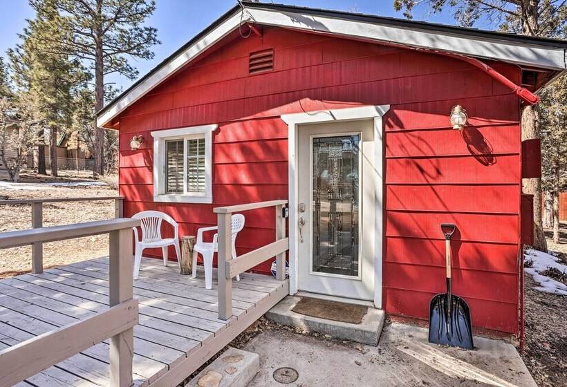 Cheerful Cabin Near Hiking & Big Bear Lake!