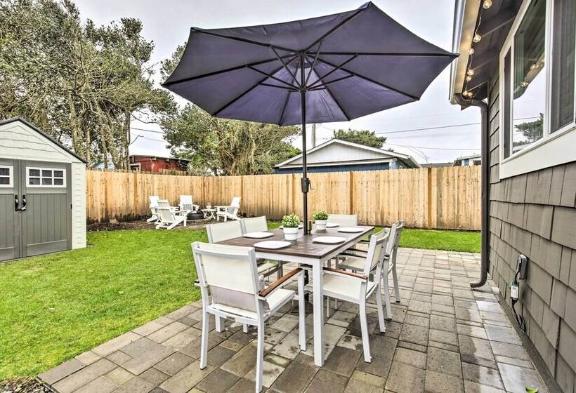 Chic Lincoln City Retreat On Oregon Coast