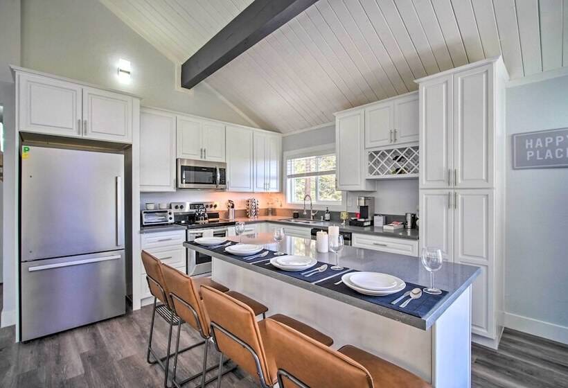 Chic Running Springs Forest Cabin W/ Deck!