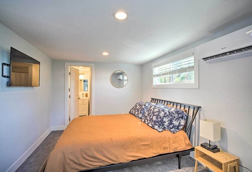 Chic Running Springs Forest Cabin W/ Deck!