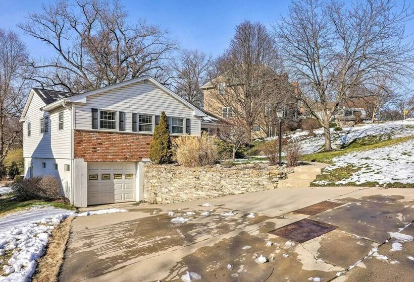 Cincinnati Vacation Rental: 5 Mi To Downtown!