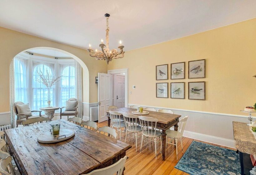 Classic Brookfield Home ~ 14 Mi To Milwaukee!