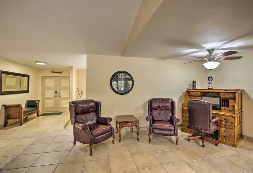 4 Mi To Beach: Coastal Cape Coral Home