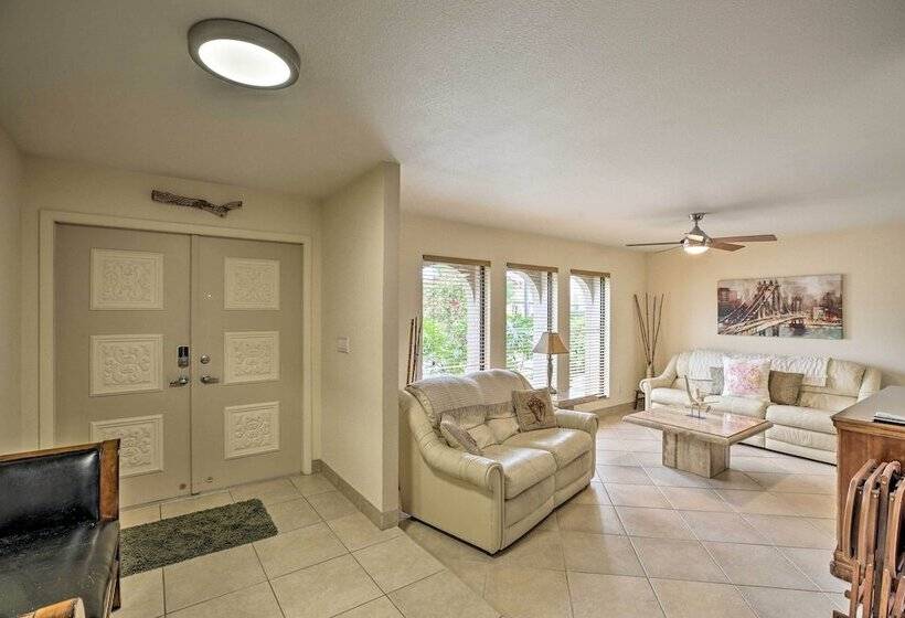 4 Mi To Beach: Coastal Cape Coral Home