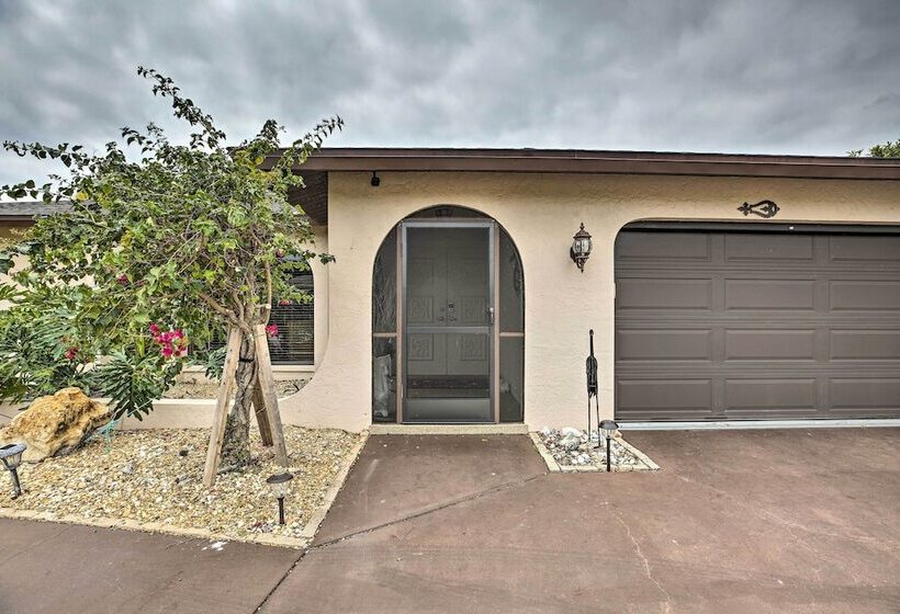 4 Mi To Beach: Coastal Cape Coral Home