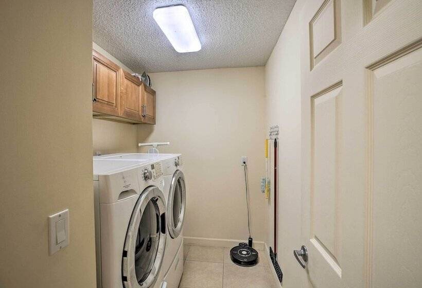 4 Mi To Beach: Coastal Cape Coral Home