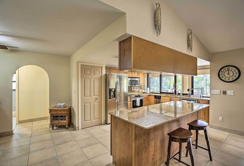 4 Mi To Beach: Coastal Cape Coral Home