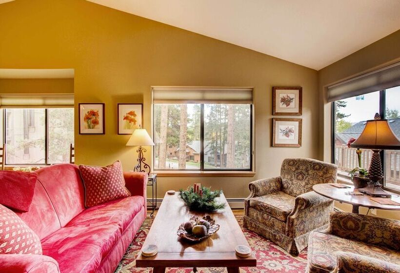 Private Hot Tub + Deck: Breckenridge Abode!