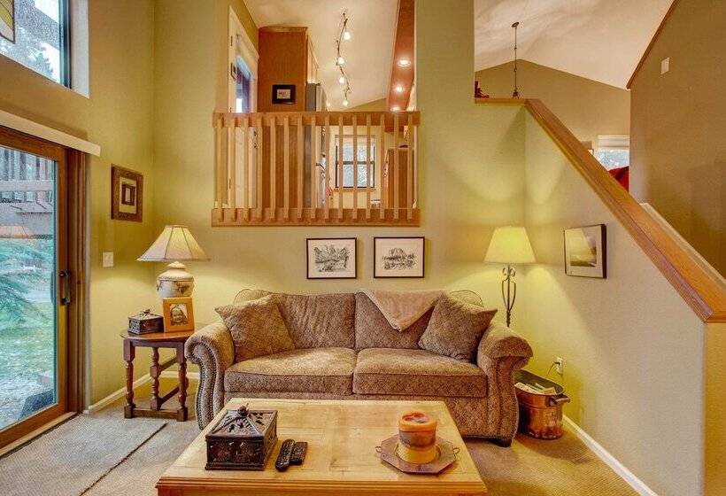 Private Hot Tub + Deck: Breckenridge Abode!