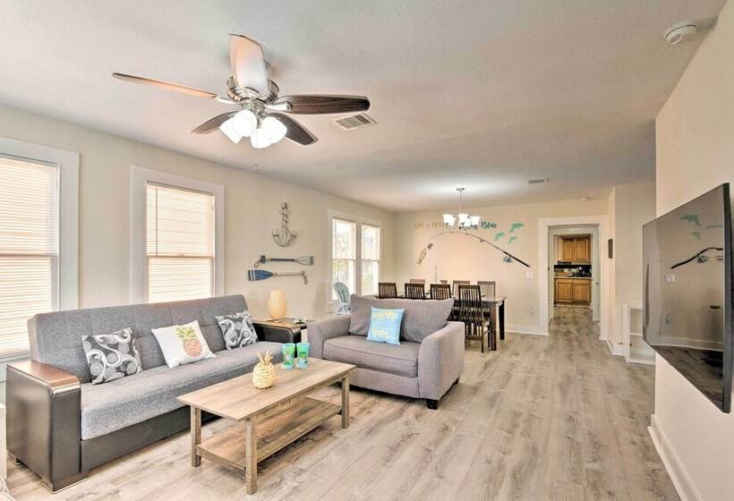 Bright Galveston Bungalow: 1/2 Mi To Pleasure Pier